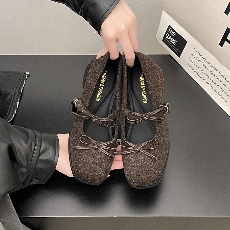 

Черные туфли на толстом каблуке, одинарные туфли женские 2025, новый темперамент, стиль маленького аромата, вечерние балетки, французские Мэри Джейн, женская обувь 40 коричневый