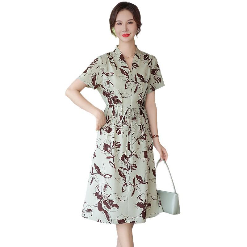 Mom's 2026 Stylish V-Neck Chiffon Dress for Middle-Aged & Elderly Women - Short-Sleeve Summer Skirt with Pockets