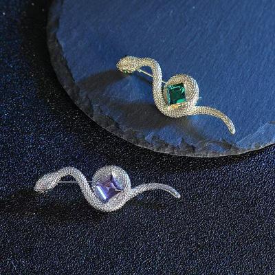 Broche Pin Serpent Zodiaque Haut de Gamme pour Pulls et Costumes