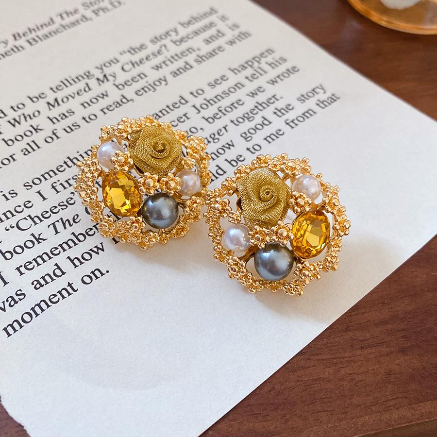 Super Flash Diamond Imitation Pearl Flower Round Silver Needle Stud Earrings Temperament Earrings