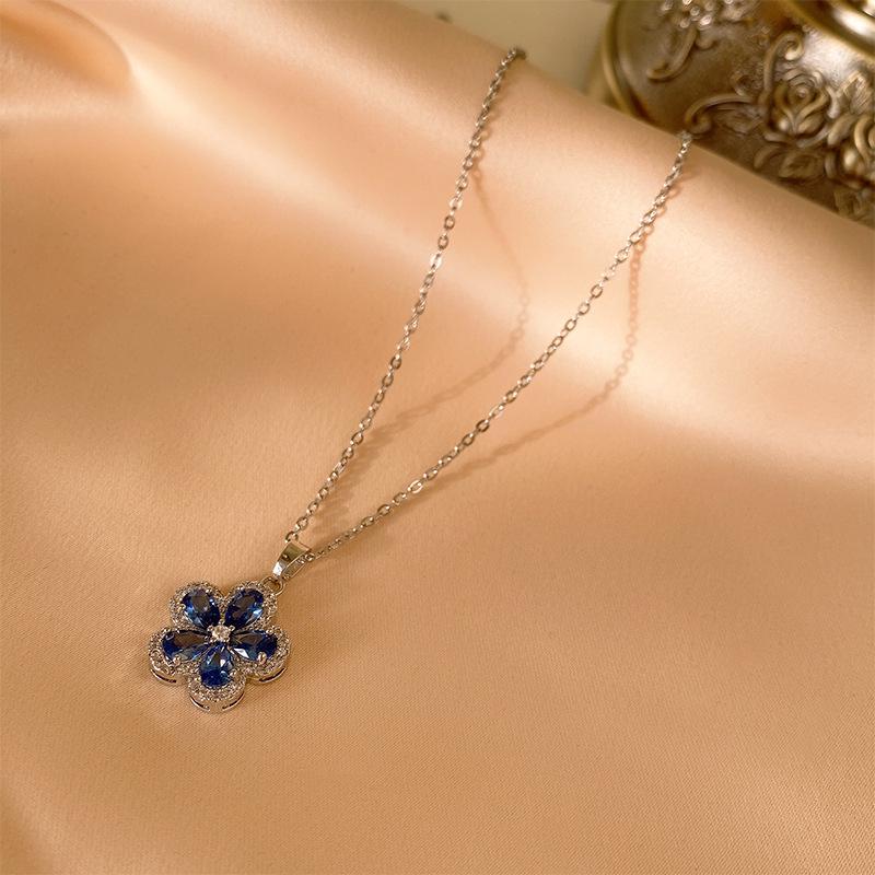 "High-End Luxury Drop Necklace and Earrings Set - European and American Niche Versatile Jewelry"