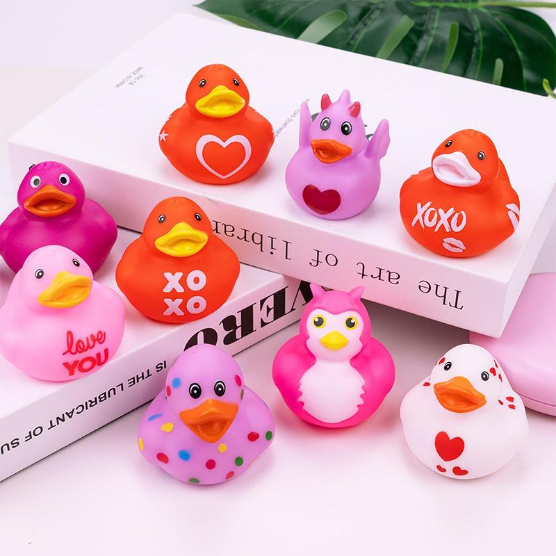 5Pcs Valentine'S Day Rubber Ducks Bulk Funny Duck Vinyl Duck Toys Playing In Water Toys For Ducking Valentine Party Baby Shower