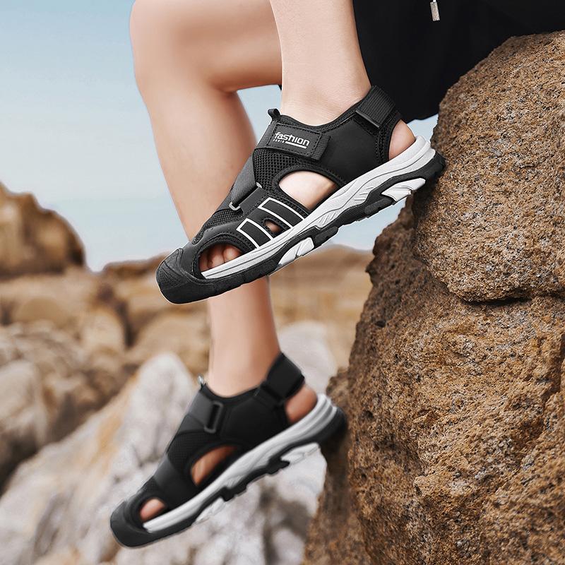 Fashion Summer New Sandals High Quality Trendy Styles Outdoor Street and Beach Walking Daily Breathable Shoes for Men Black Gray