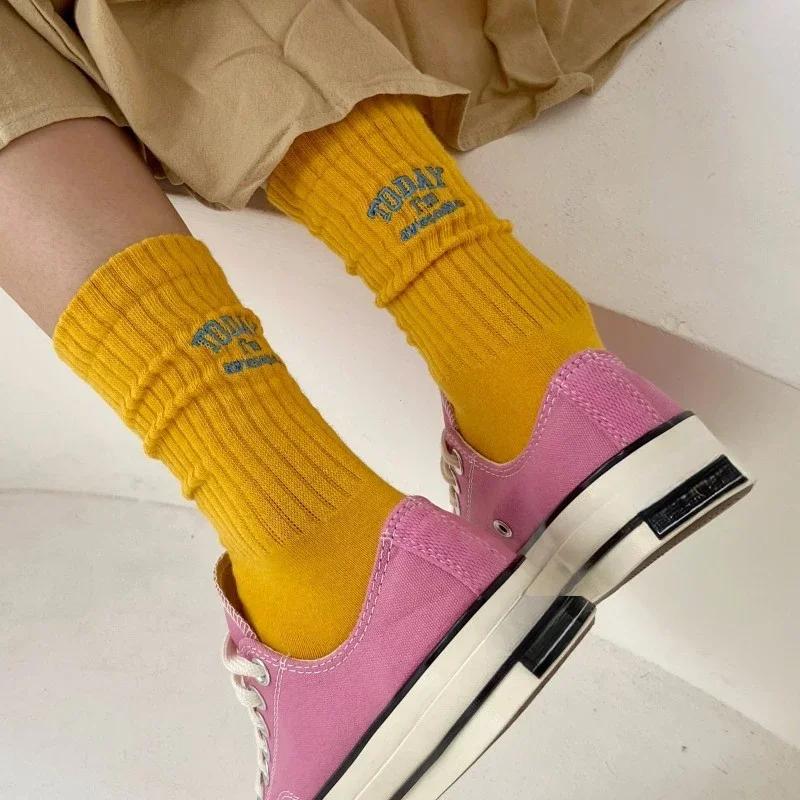 Funny Socks Cotton Embroidery Letter Today I’m Awesome Japan Korean Designer Socks Couple Mid-tube Sock Sports for Men Women