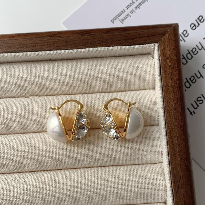 

Elegant Rhinestone Pearl Double-Sided Stud Earrings - Trendy, Versatile & Minimalist Design. золотий