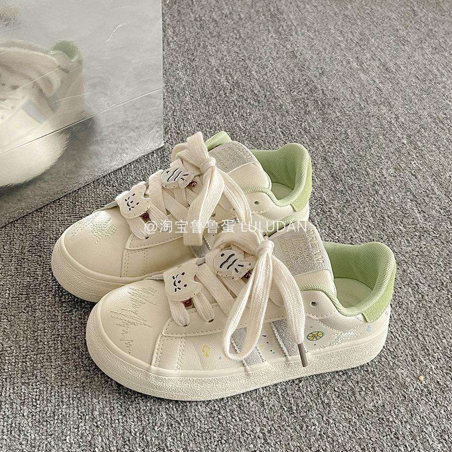 Retro dicke Sohle Schuhe Damen kleine weiße Schuhe Nische vielseitige Freizeitschuhe