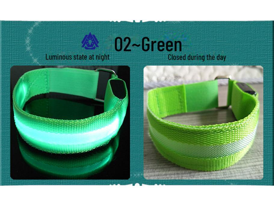 

Спортивная светоотражающая светодиодная повязка на руку – защитный браслет для бега в ночное время, езды на велосипеде, концертов и вечеринок green зелёный