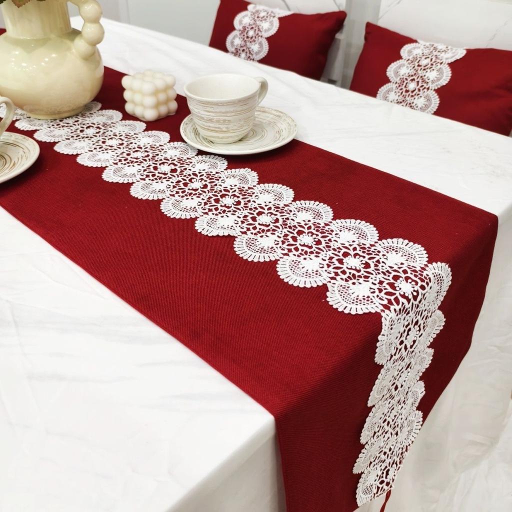Rote Tischdecke Einfacher Tischläufer Glückliche Worte Leichter Luxus Tee-Läufer Quaste Quaste Neuer Stil
