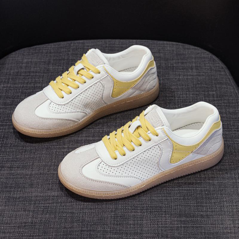 Women's Soft Bottom Small White Shoes Spring and Summer Large Size Shoes Hundred with Breathable Hollow De Training Shoes