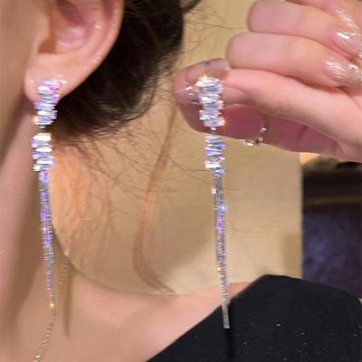 Silbernadel Koreanische Geometrische Zirkonia Quaste Ohrstecker - Elegante & Modische Accessoires