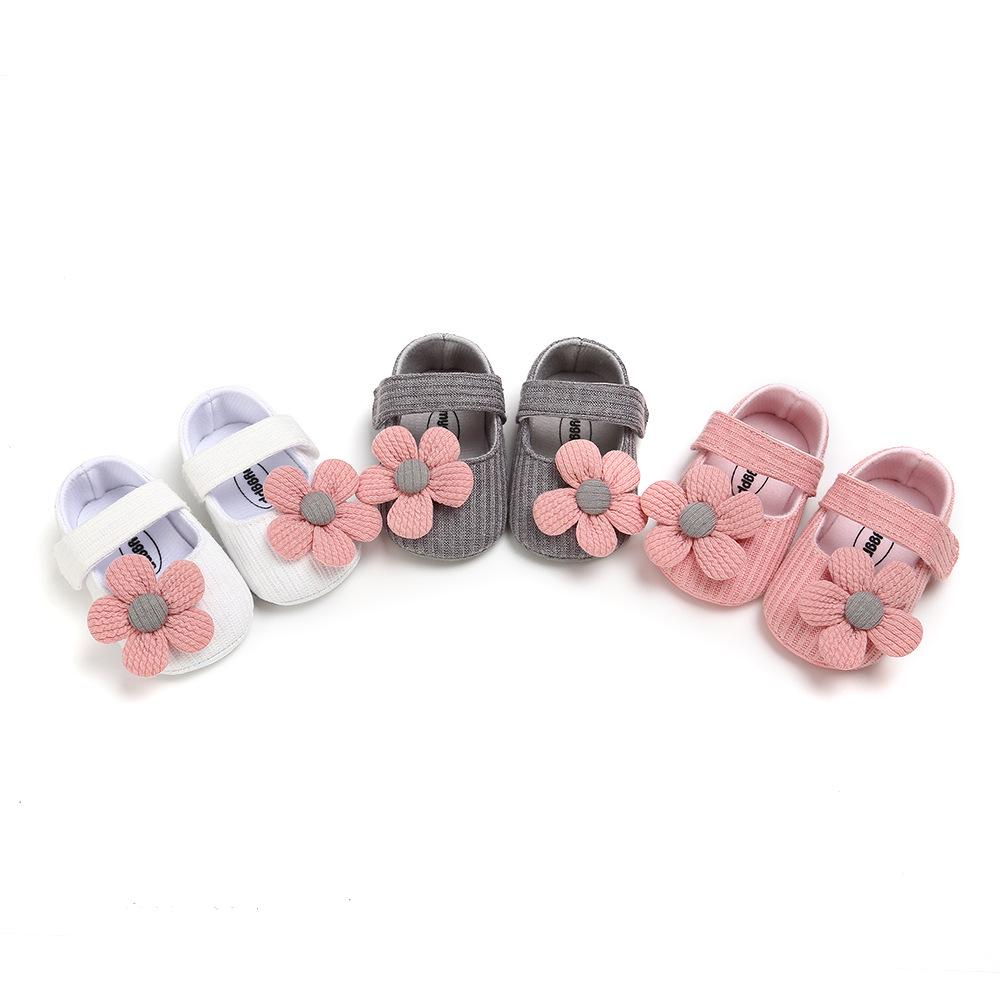 Soft Wool Princess Baby Girl Shoes with Small Flower, Ideal for 0-1 Year Olds