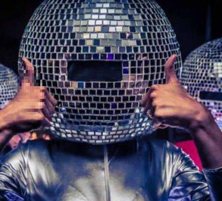 Atstarojošs DJ Deju ballīšu spoguļbumbas ķivere