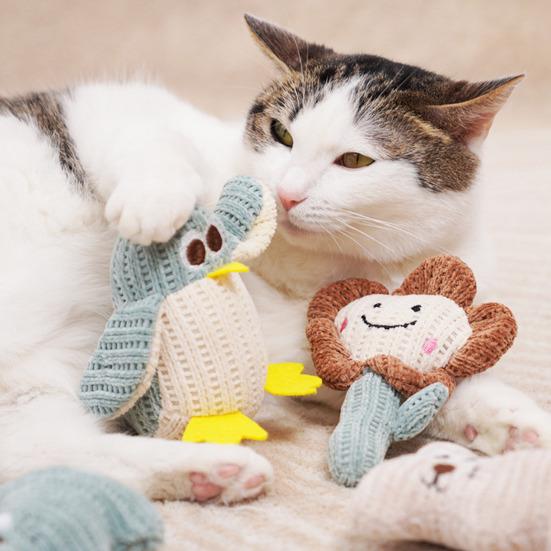 Cartoon Design Cat Toys Corduroy Fabric Tough Catnip Rattle Paper Cat Toy Soft Elastic Filling Interactive Chew Toy for Kittens and Adult Cats Indoor