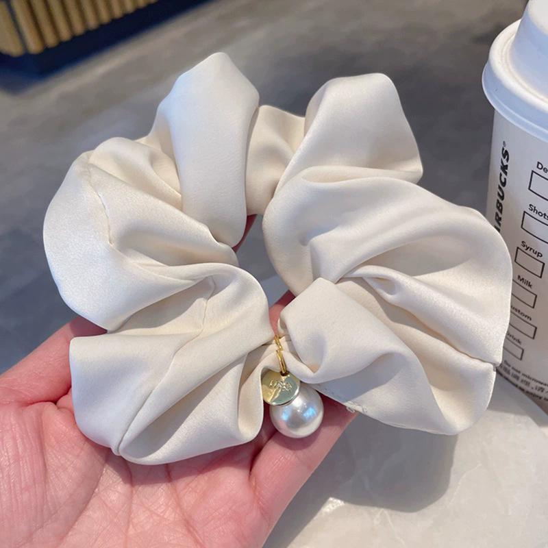 

Gold Label Silky Satin Scrunchie: High-End Minimalist Hair Accessory