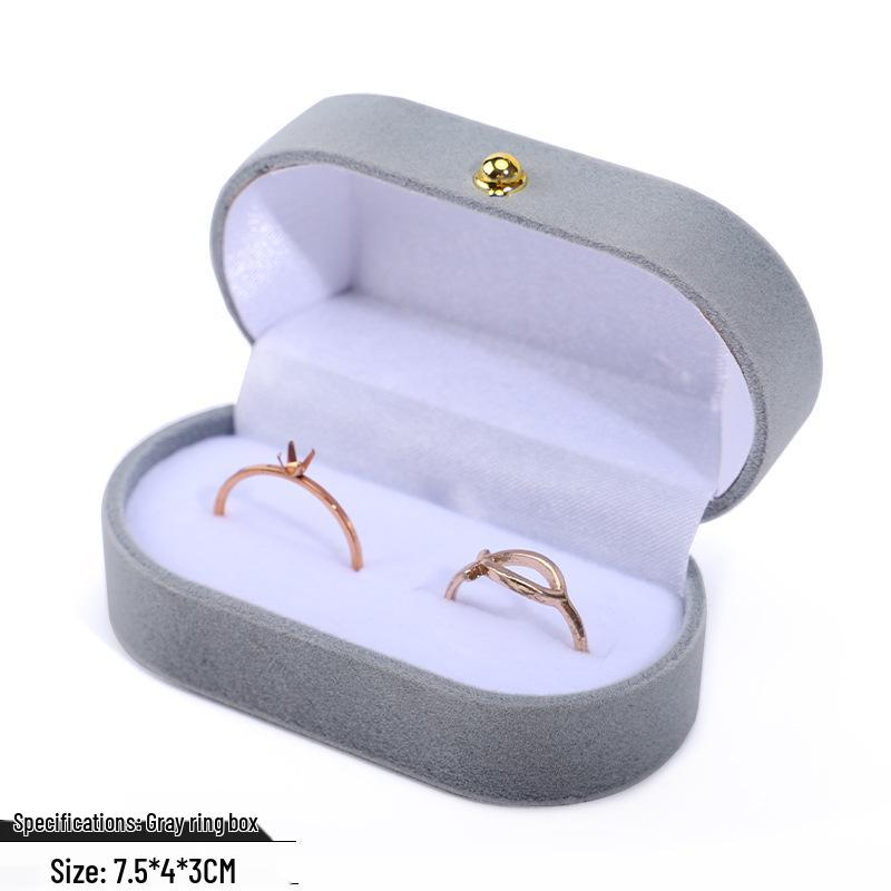 Velvet Jewelry Box: Elegant Gift Box for Rings, Necklaces, and Pendants with Gold Buckle