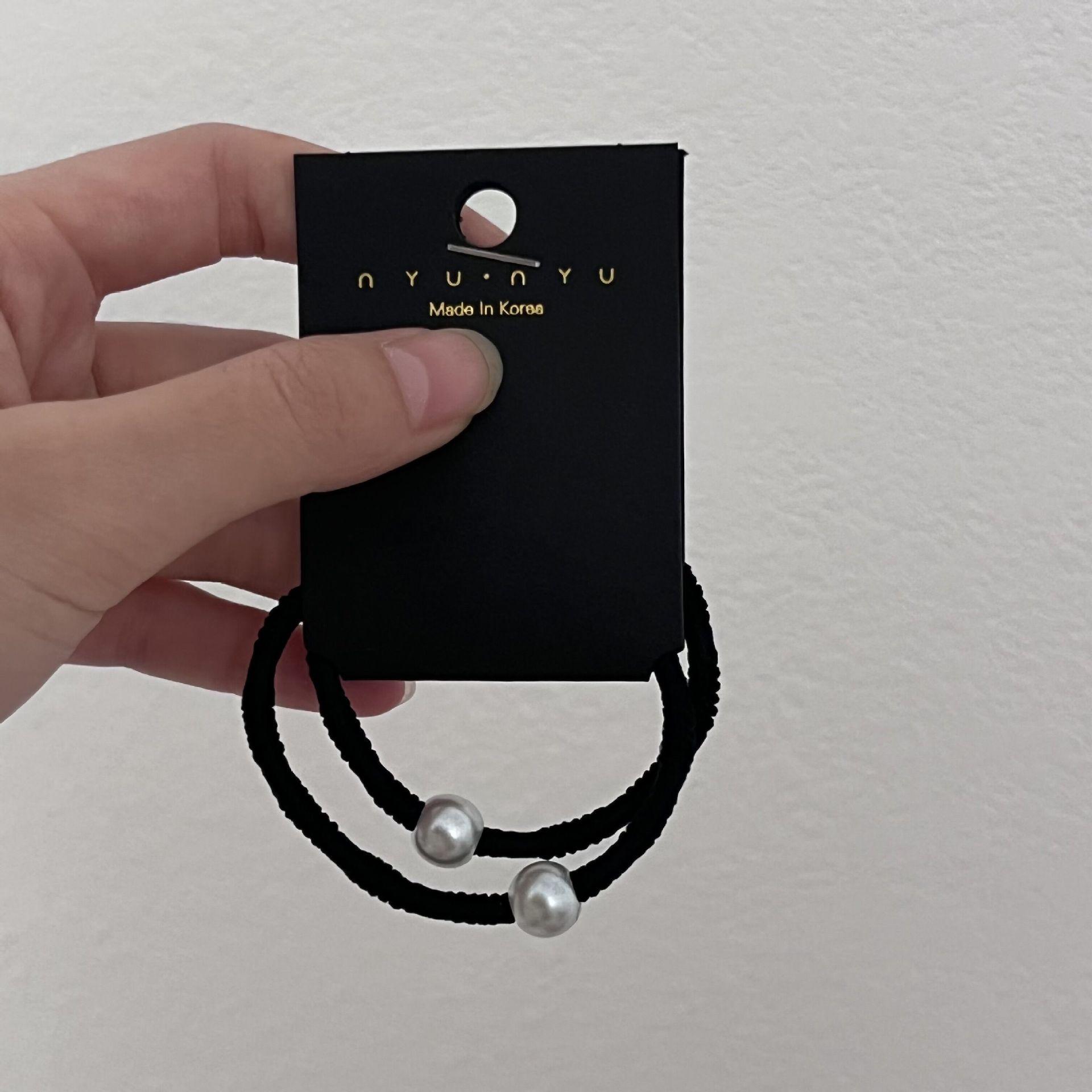 

Simple and Elegant Pearl Hair Tie, Versatile Rubber Band Bracelet, Hair Tie and Ponytail Accessory