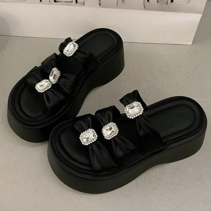 Fashion Platform Anti-Slip Wear-Resistant Slippers Summer New Round Toe Open Toe Crystal Buckle Anti-Slip Wear-Resistant High Heels