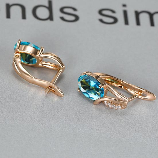 Attraktive Ohrringe mit Schnalle, oval, weiblich, exquisit