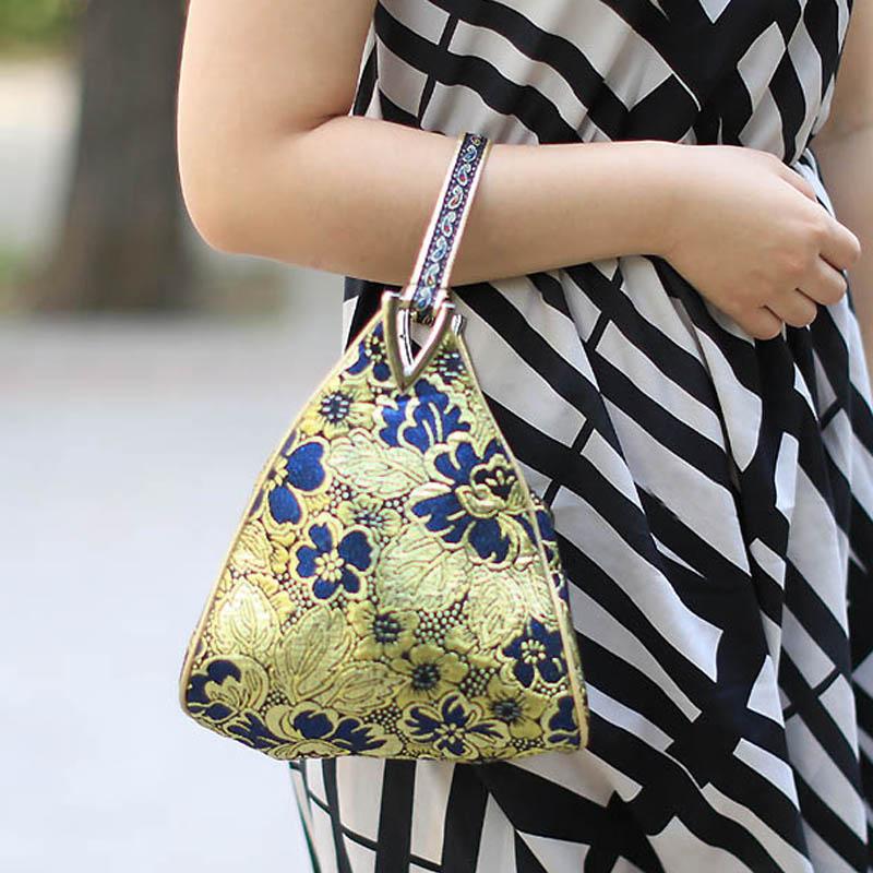 Flowers Embroidery Handbags Women Small Bag Shopper Purse Handbag Triangle Bag Mother Day Clutch Handy Bags One Handle Bags Mini