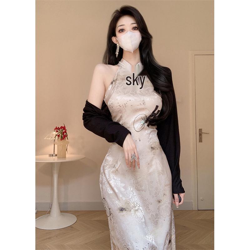Modern Chinese Retro Cheongsam: Sleek Halter Dress with Advanced Print and Slim Hip-Wrapping Design for Summer