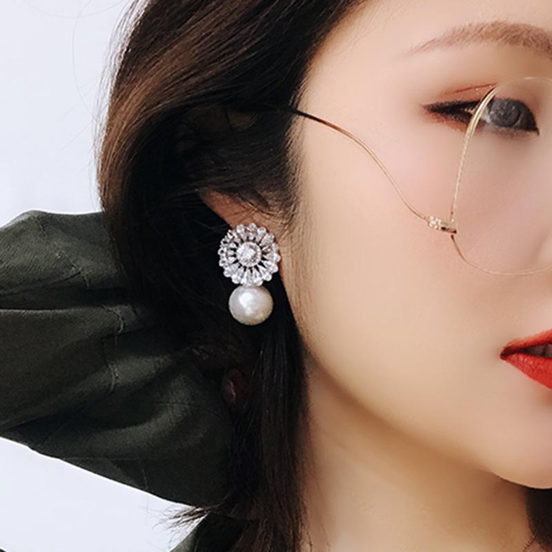 Cao Shi Baroque Flower Zircon & Faux Pearl Earrings for Women - Sweet Bridal Jewelry for Engagements & Dinners