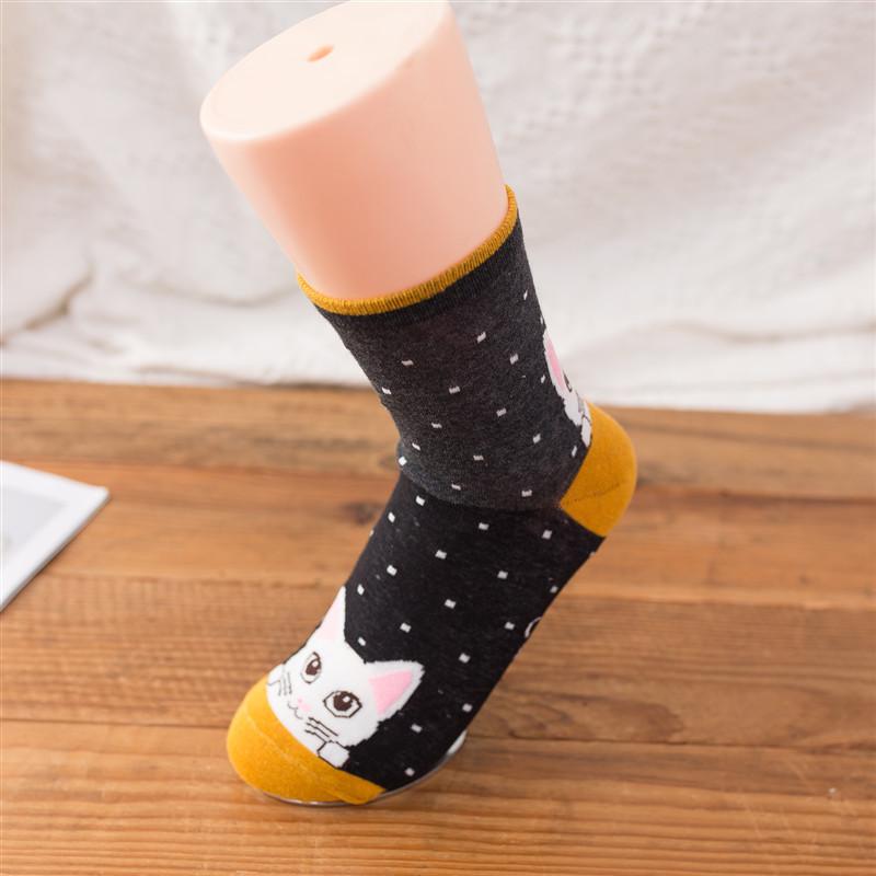 

Women s Cute Cat Striped Cartoon Socks - Cotton Mid-Calf