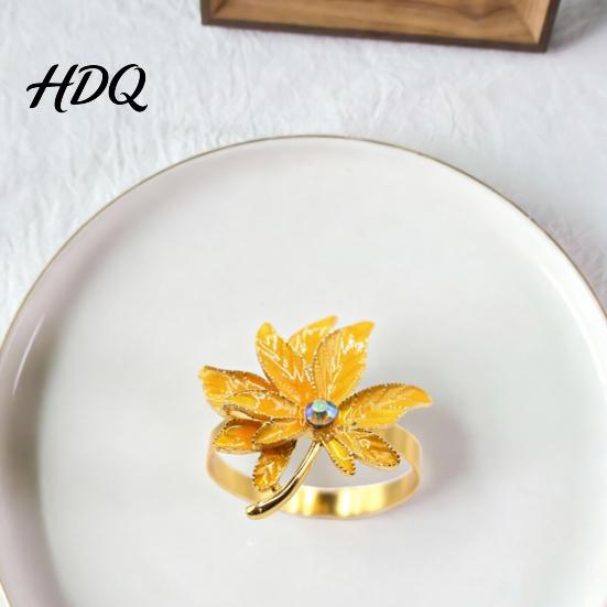Metal Napkin Ring 5Pcs Rings Maple Leaf Design Holders Waterproof Rhinestone Anti-Oxidation