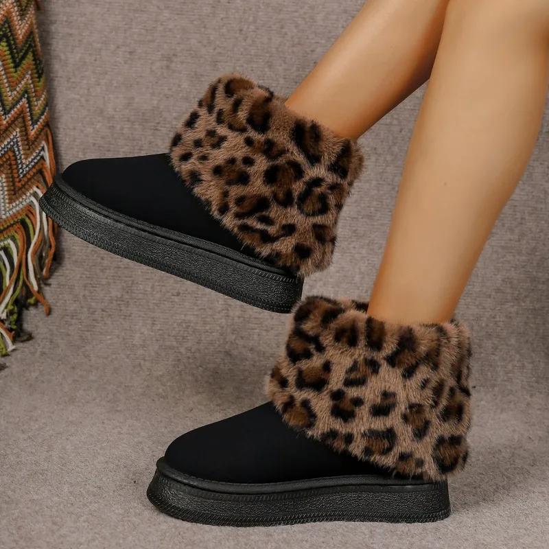 Thick Soled Snow Boots for Women 2024 New Winter Versatile Flat Bottom with Plush and Thick Soft Soled Cotton Shoes