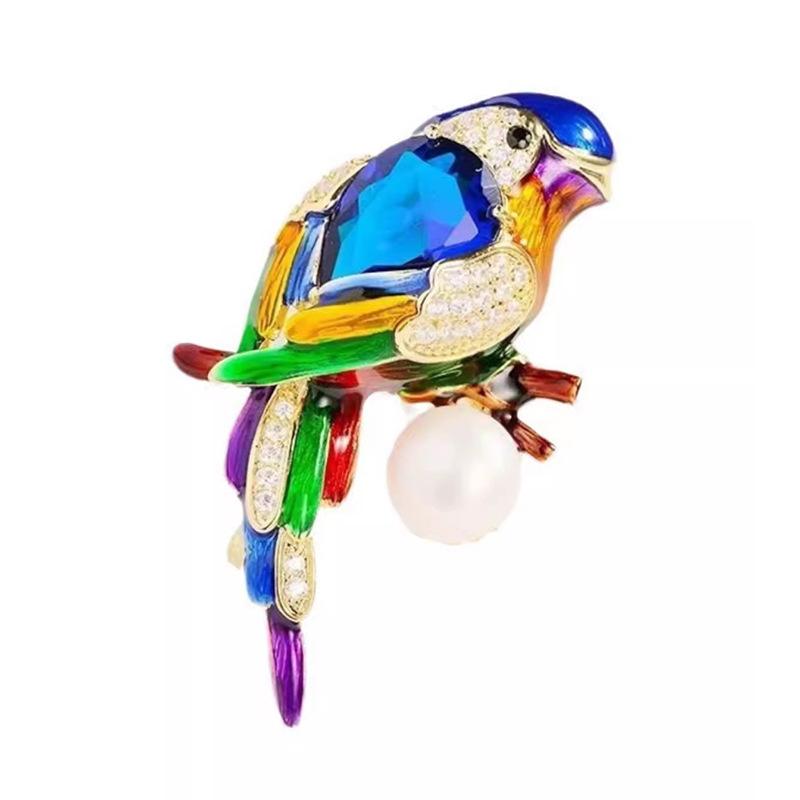 Enamel Parrot Brooch, High-End Female Niche High-End Design, Bird Brooch, Personalized Accessories
