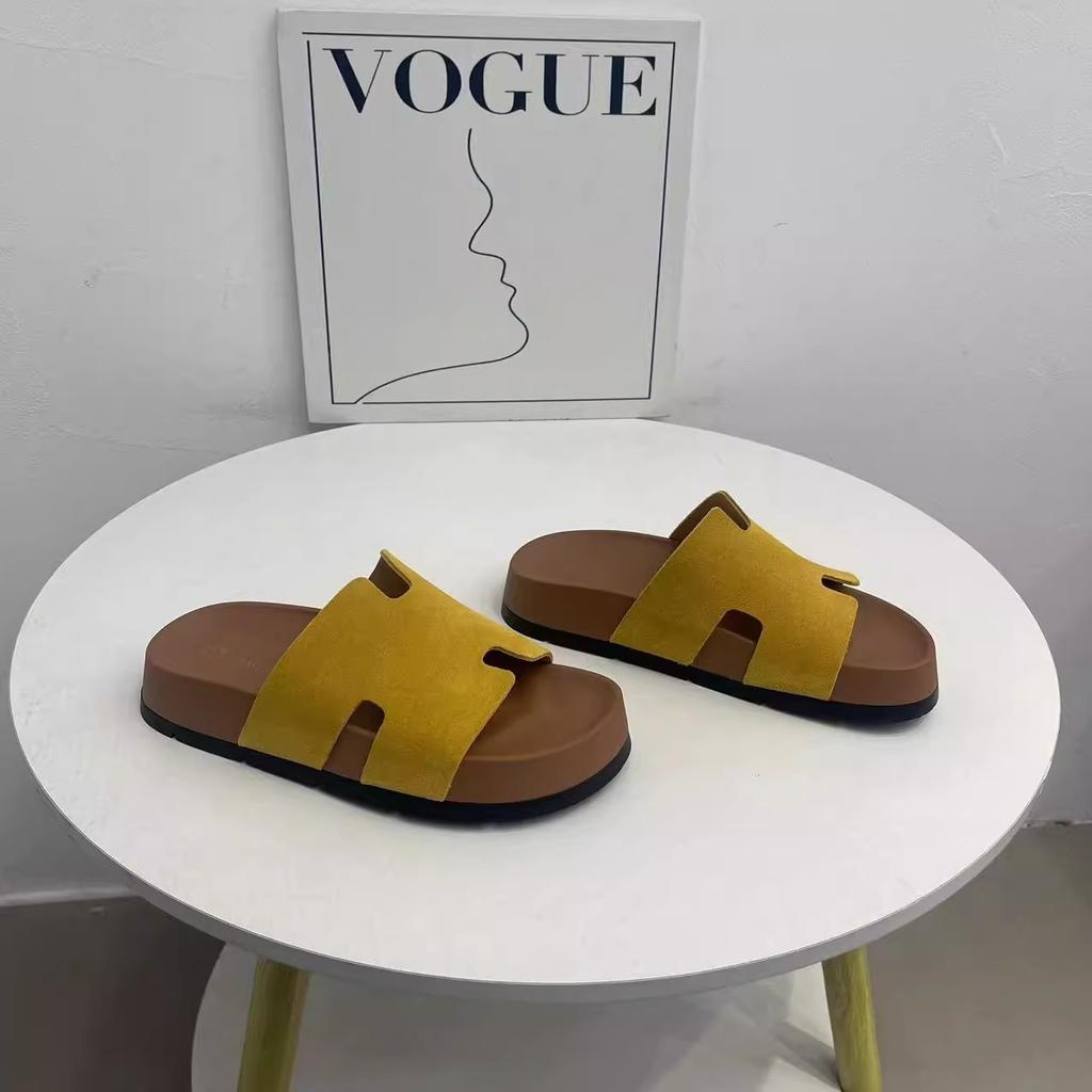 Slippers women's summer outer wear 2025 new high-end French soft platform H version beach sandals fashion one-word sandals