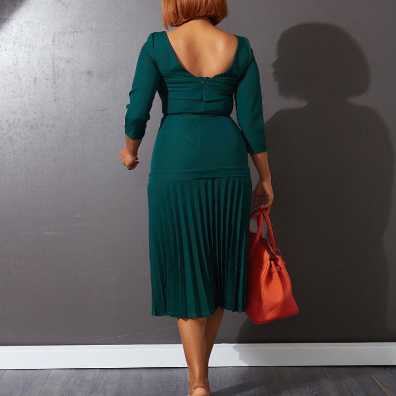 Women's new hip-wrapped pleated solid color fashionable large-size dress