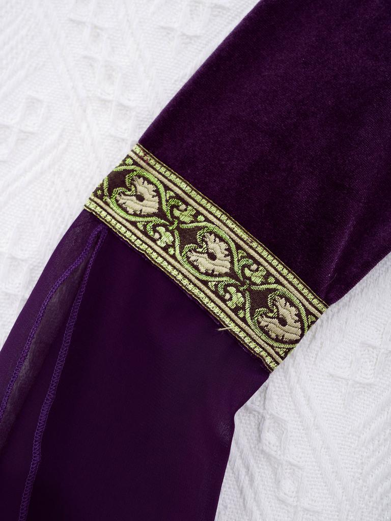 Women Medieval Renaissance Dress Costume Fairy Tale Witch Costumes Halloween Vampire Cosplay Robe Gown