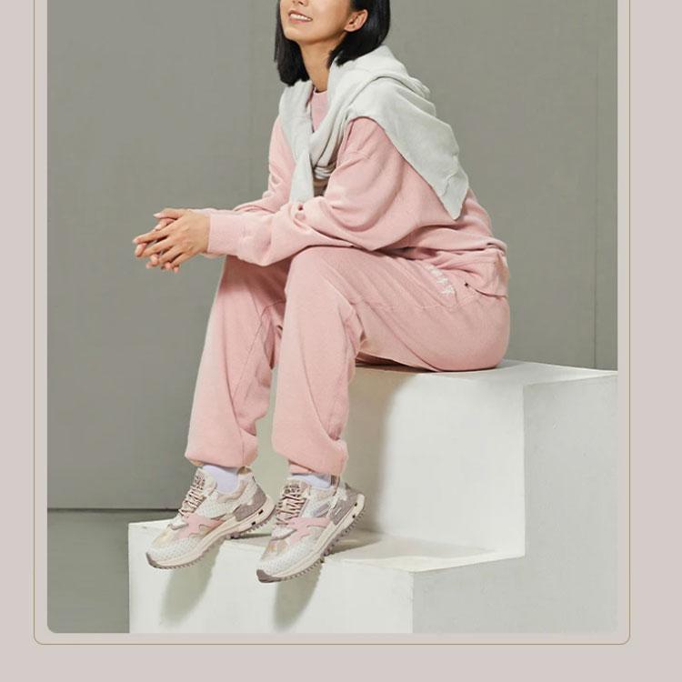 Li-Ning Vital Essential Embroidered Logo Crew Neck Sweatshirt Unisex Tops Soft-Mist-Pink AWDSC99-2