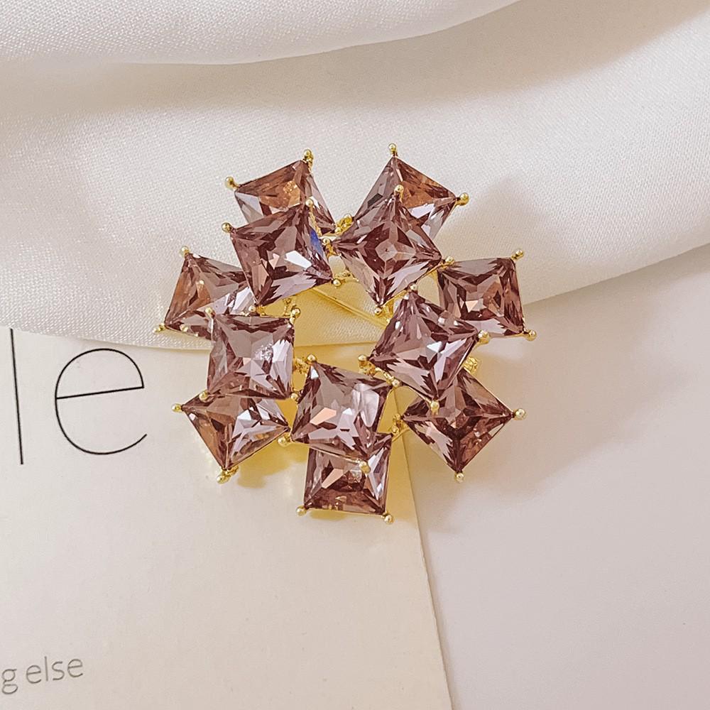 High-End Pearl & Rhinestone Butterfly Brooch for Women's Fashion Suits and Scarves