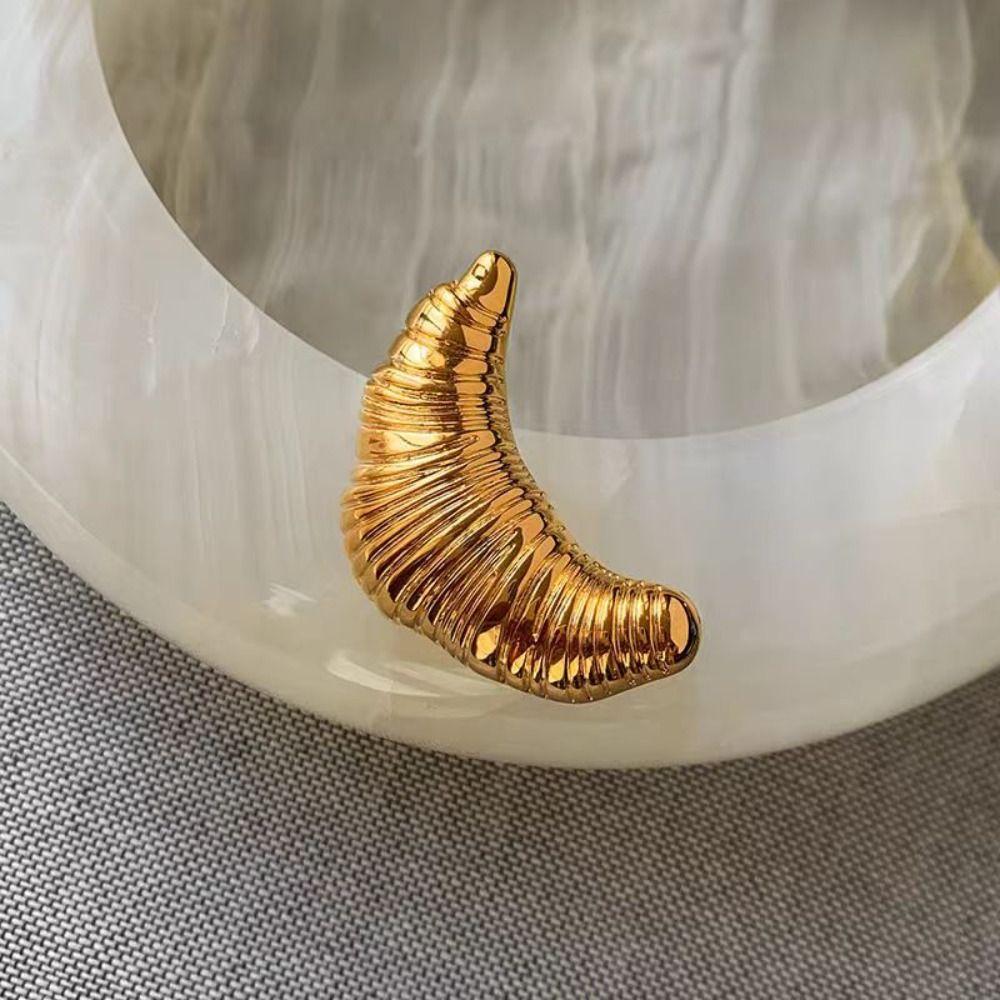 Zinc Zinc Alloy Metal Clothes Pin Silver Gold Brooch Personality Croissant Brooch  Daily
