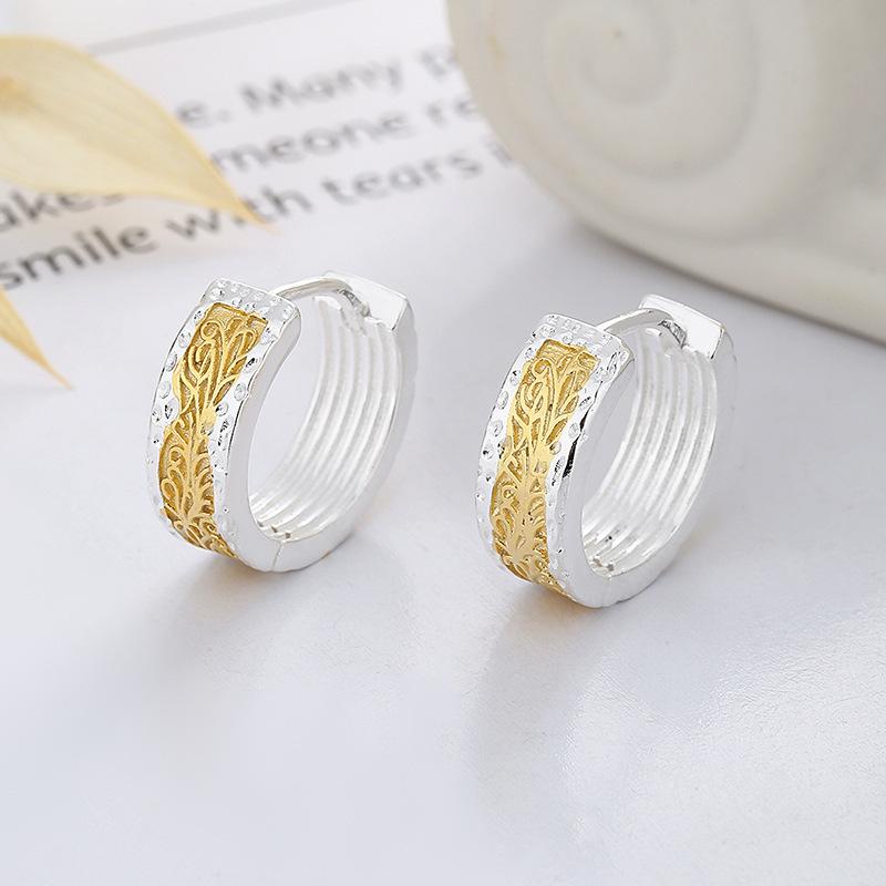 

Earrings Niche Design Simple Wind Ear Buckle Versatile Geometric Gold and Silver Contrasting Pattern Ear Jewelry
