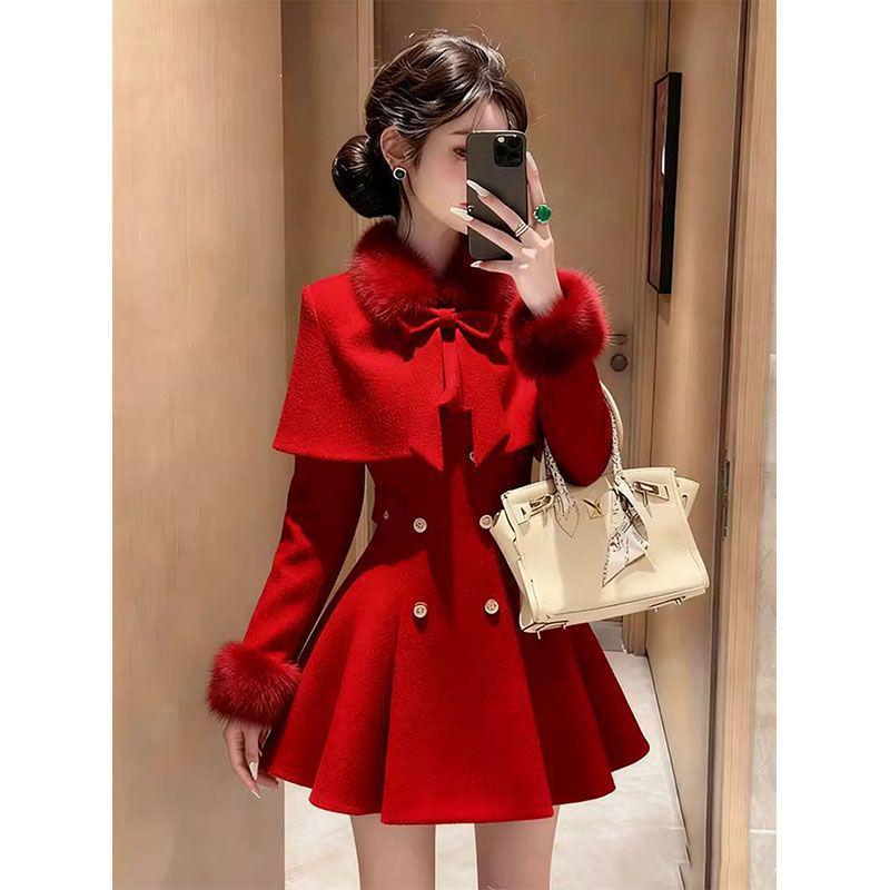 

Hepburn Prelude Red Shawl Cloak & Waist-Cinching Dress Set - Elegant Autumn/Winter Women s Two-Piece S (recommended 40-48 kg)