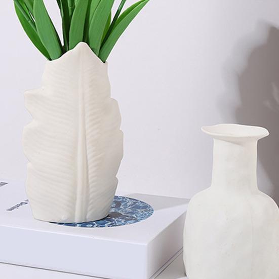 Simple Style Vase Round Geometric Shape Diverse Size Decorative Plastic Vase Room Accents Aesthetic