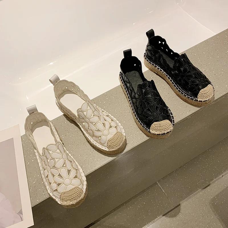 Fashion Women Flat Shoes 2025 Spring Retro Hollow Breathable Women Oxford Shoes Fahsion Platform Slip On Women Casual Espadrilles Shoes