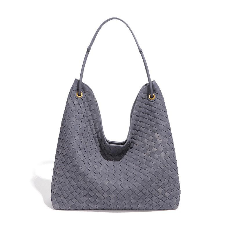 New autumn and winter suede hand-woven bag, large capacity, matte finish, high-end feel, casual style crossbody bag for women