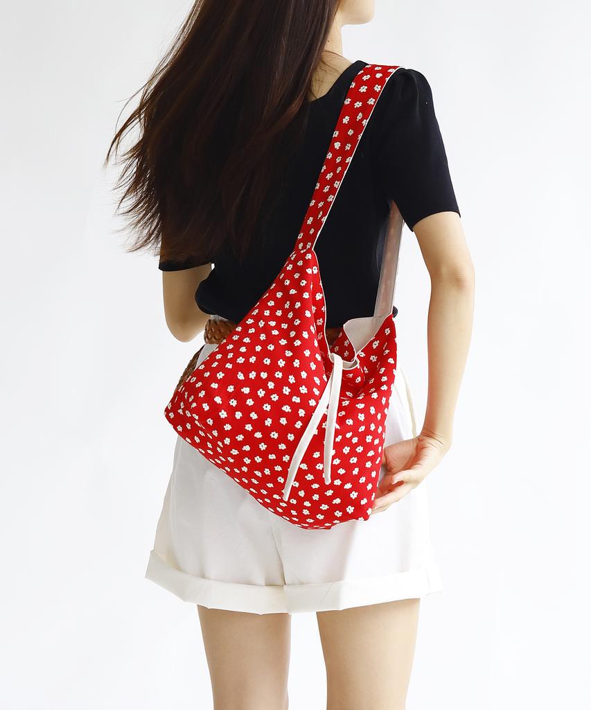 Socharming Plain Easy Reversible Shoulder Bag - Floral Red
