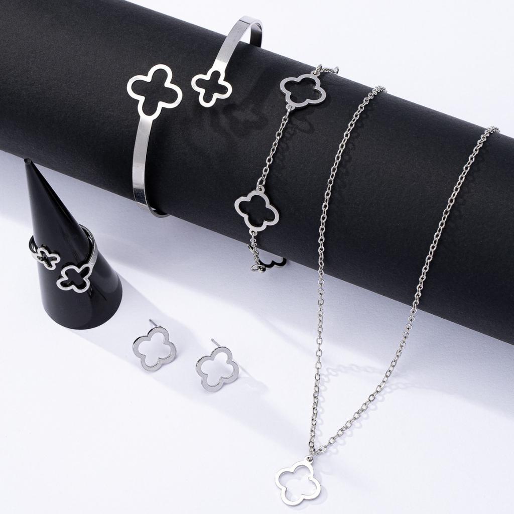 Fashion Lucky Clover Bracelet - Necklace - Earrings - Chain Bracelet & Ring Set