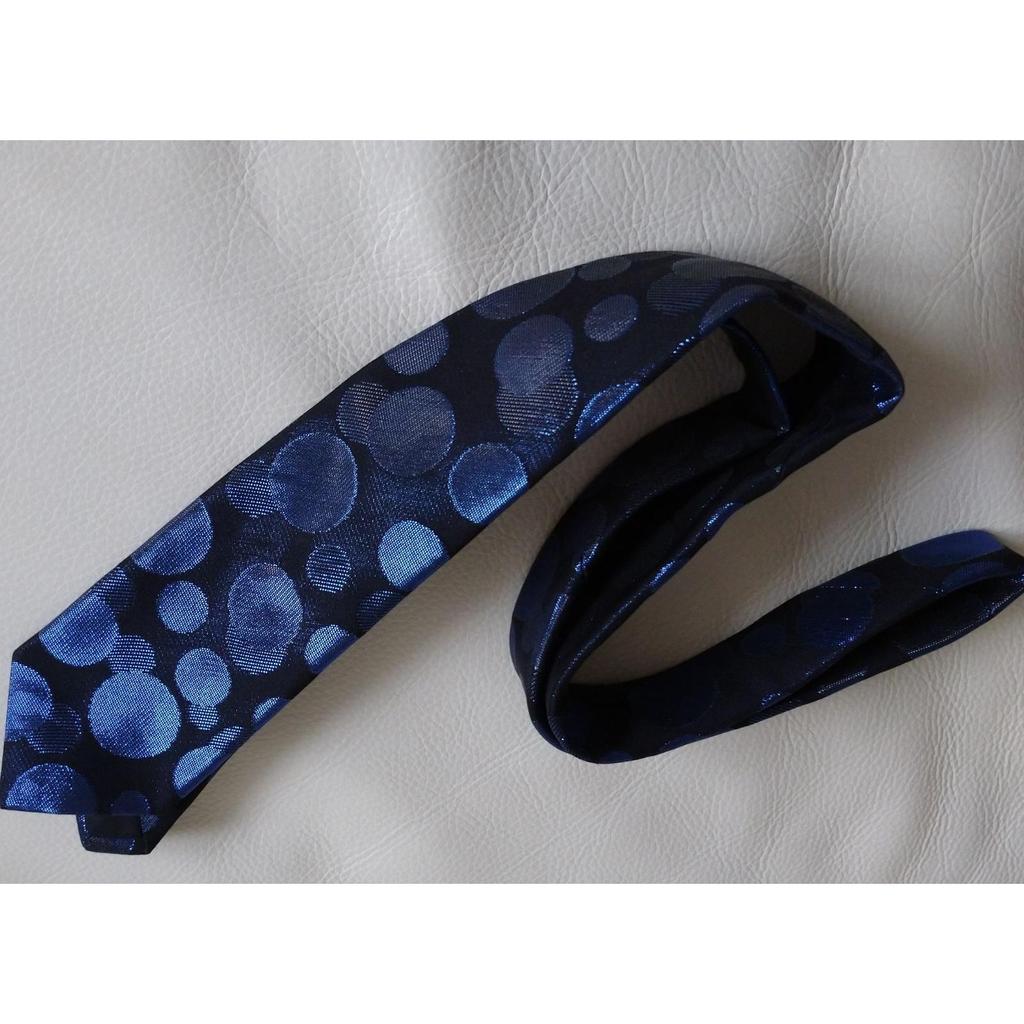 Used Irregular dot woven tie in metallic cobalt blue, using lacquered silk thread