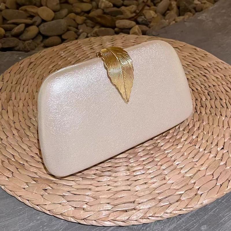 

Women s Fashion Classic Leaf Buckle Box Dinner Bag Clutch Party Bag Annual Party Reception Handbag Chain Bag Wedding Mini Ba