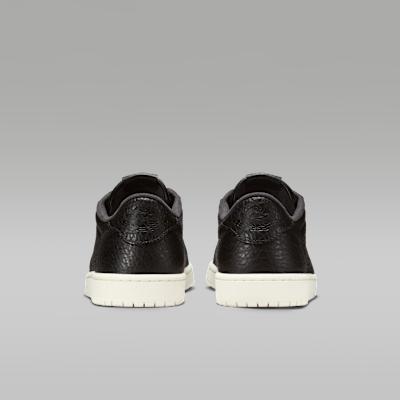 Air Jordan 1 Retro Low Swooshless 'Black' 2025