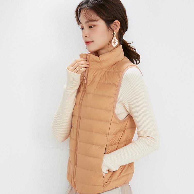 Thin Down Jacket Vest Women's New Autumn and Winter 2024 90 White Duck Down Vest Stand-up Collar Short Vest Tide