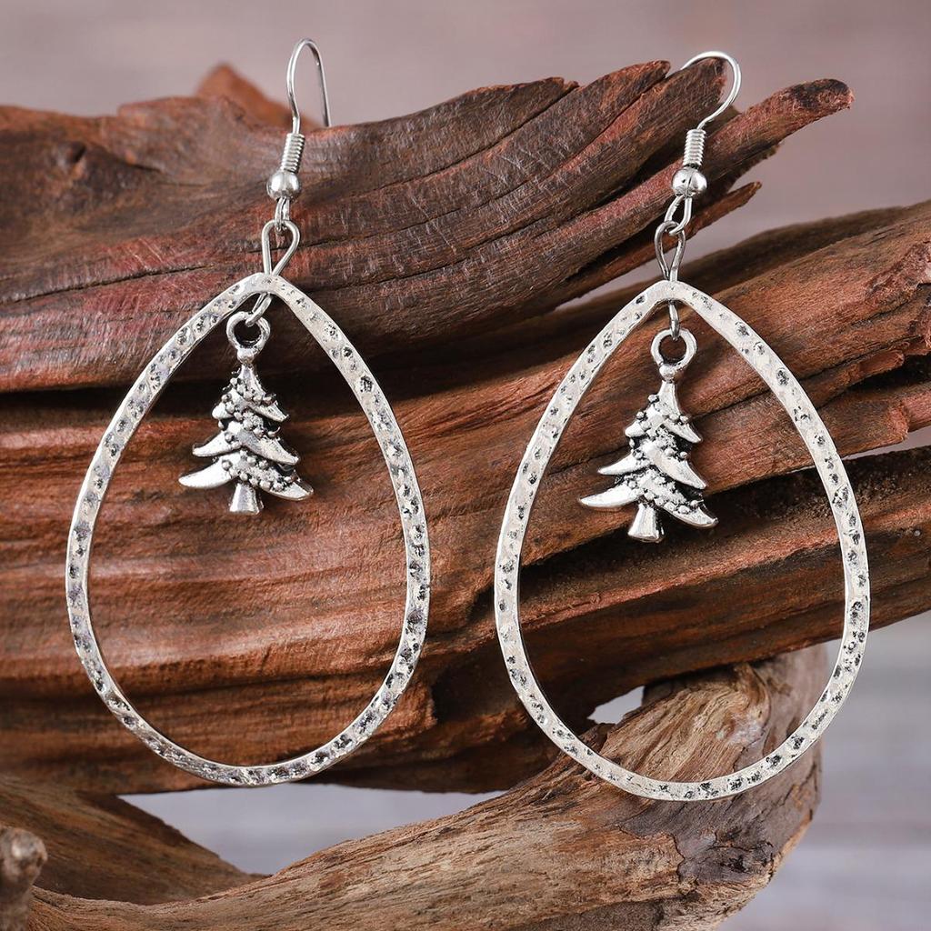 Retro Christmas Tree Hollow Water Drop Earrings - Fashionable High-End Women's Gift