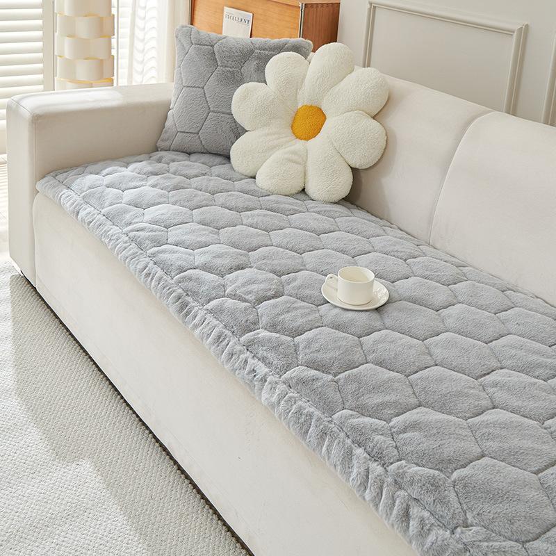 Thickened Warm Sofa Cover Fabric New Autumn And Winter Anti Slip Sofa Cushion Cover One-Piece Laying Skin Friendly Cream Style