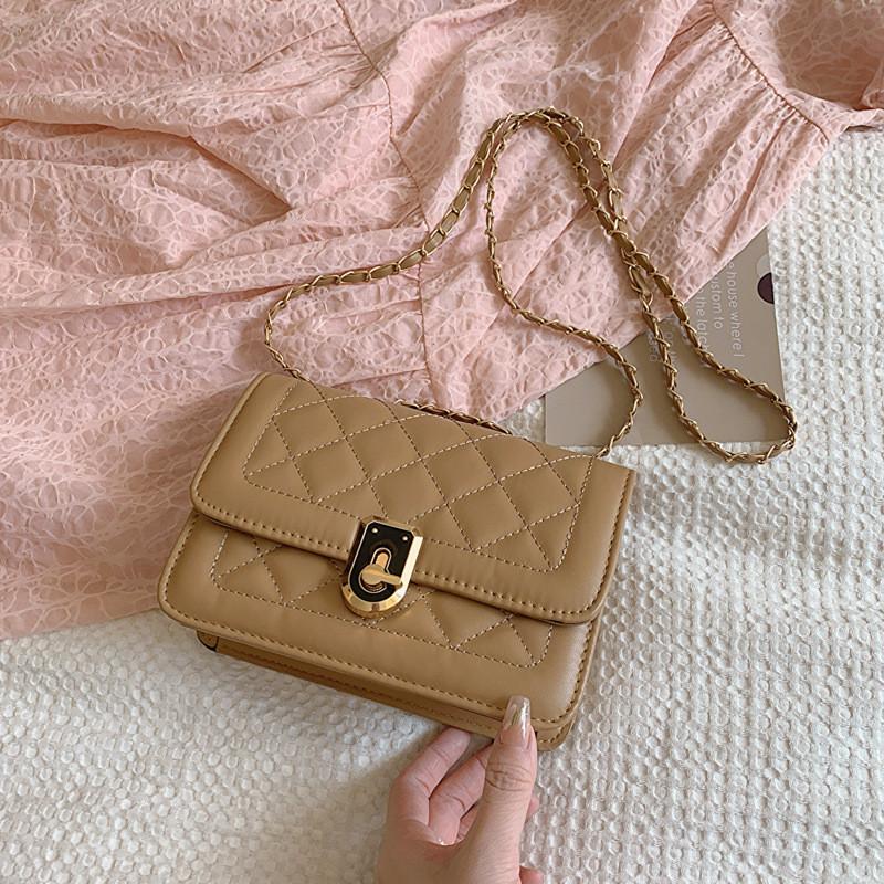 

Vintage Casual Crossbody Shoulder Bag For Women Featuring Stylish Chain Design And Soft Pu Material хакі