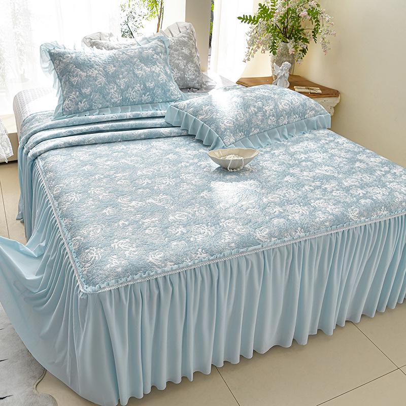 Princess Style Cooling Bed Skirt Set with Ruffled Lace Bedspread - Ice Silk Bean Mat for Summer